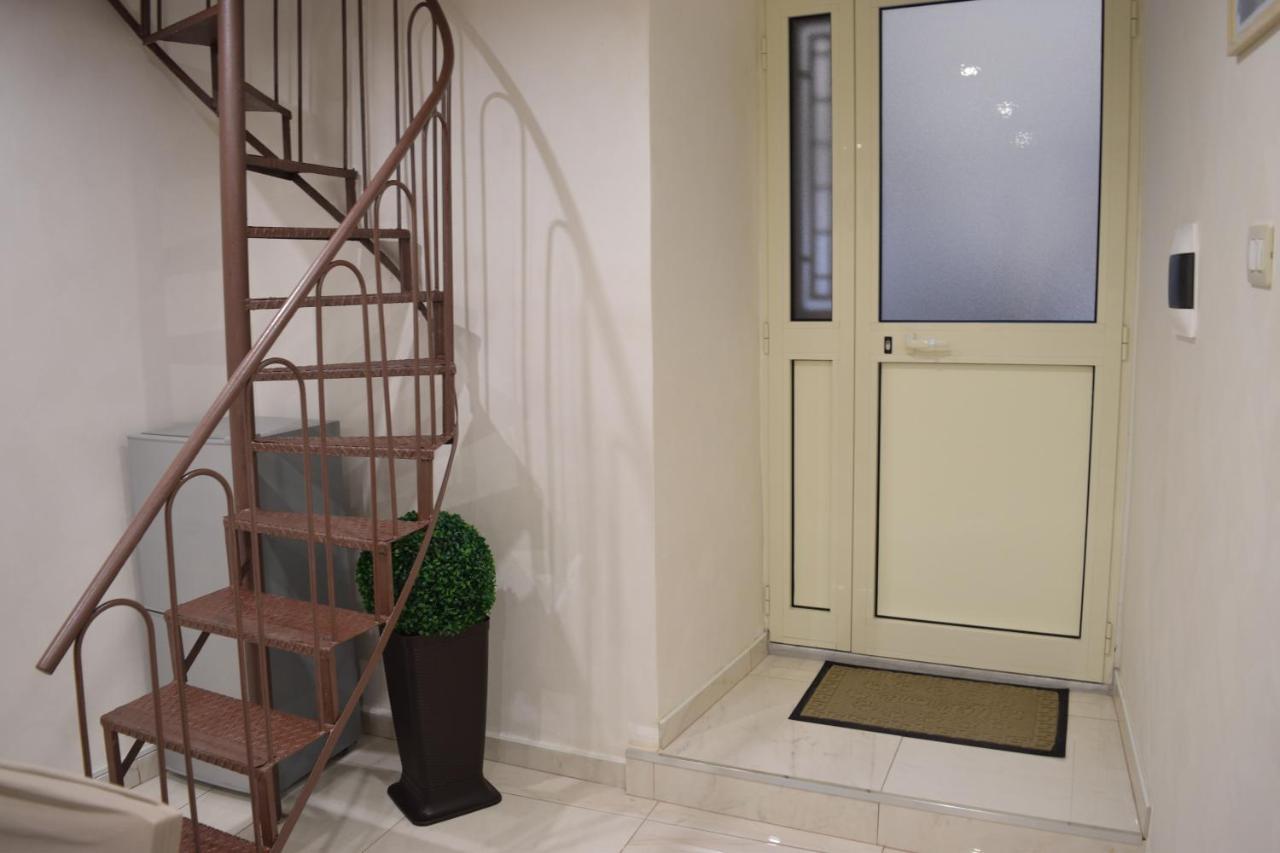 Nonnona House-Napoli Centro Apartment ภายนอก รูปภาพ